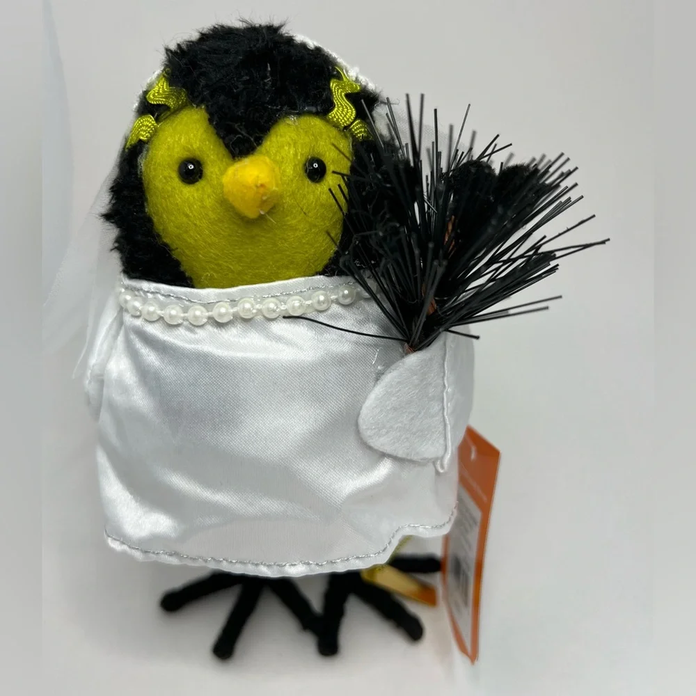 Target Halloween 2023 Featherly Friends Birds Freda Bride Of Frankenstein